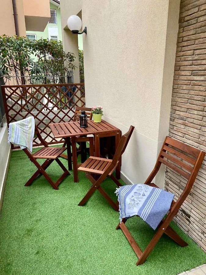 Appartamenti Diffusi Di Villa Fiorita Con Accesso Alle Piscine Della Struttura Principale كاتوليكا 0*,  إيطاليا