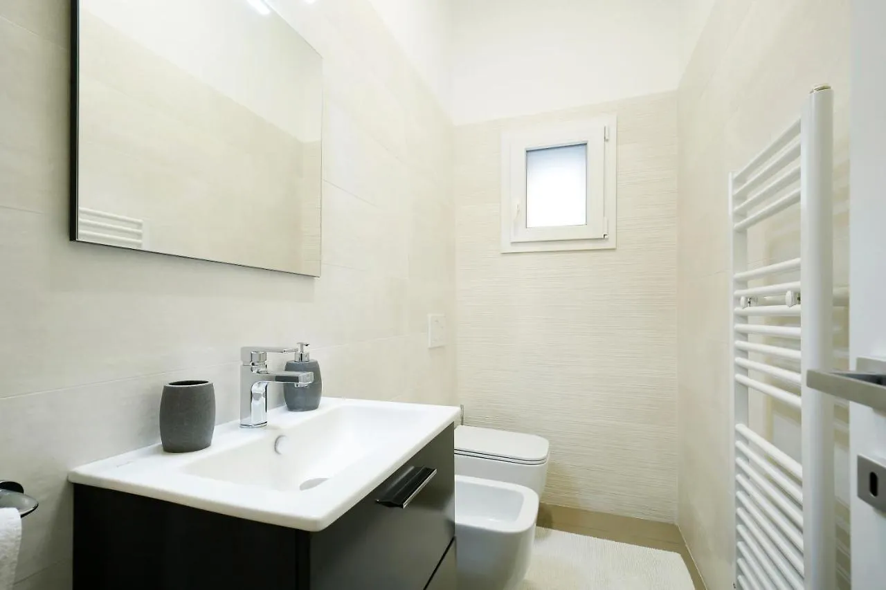 شقة Appartamenti Diffusi Di Villa Fiorita Con Accesso Alle Piscine Della Struttura Principale كاتوليكا