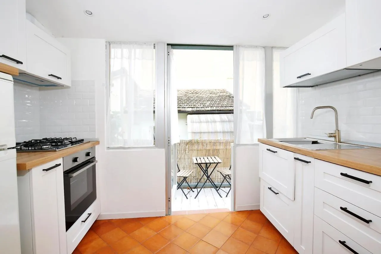 Appartamenti Diffusi Di Villa Fiorita Con Accesso Alle Piscine Della Struttura Principale كاتوليكا